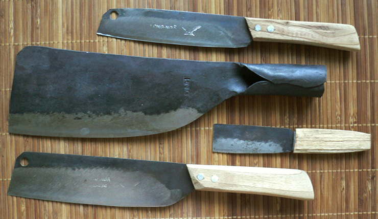 Набор типичных вьетнамских ножей